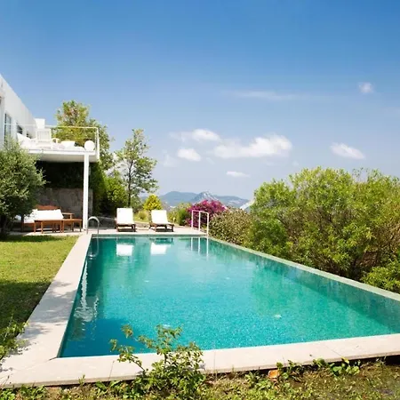 Stunning Sea View & Private Garden In Vilă Bodrum