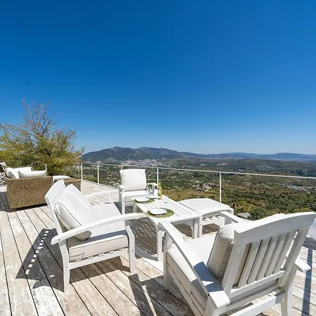 Stunning Sea View & Private Garden In