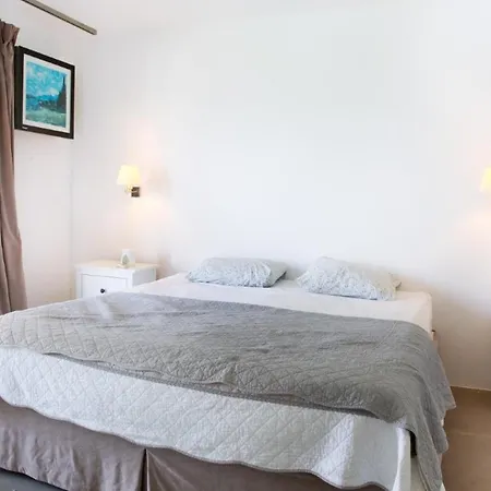 Stunning Sea View & Private Garden In Villa