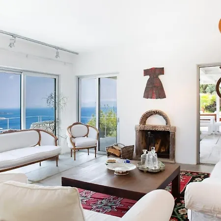 Stunning Sea View & Private Garden In Bodrum