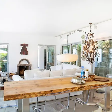 Stunning Sea View & Private Garden In Villa *